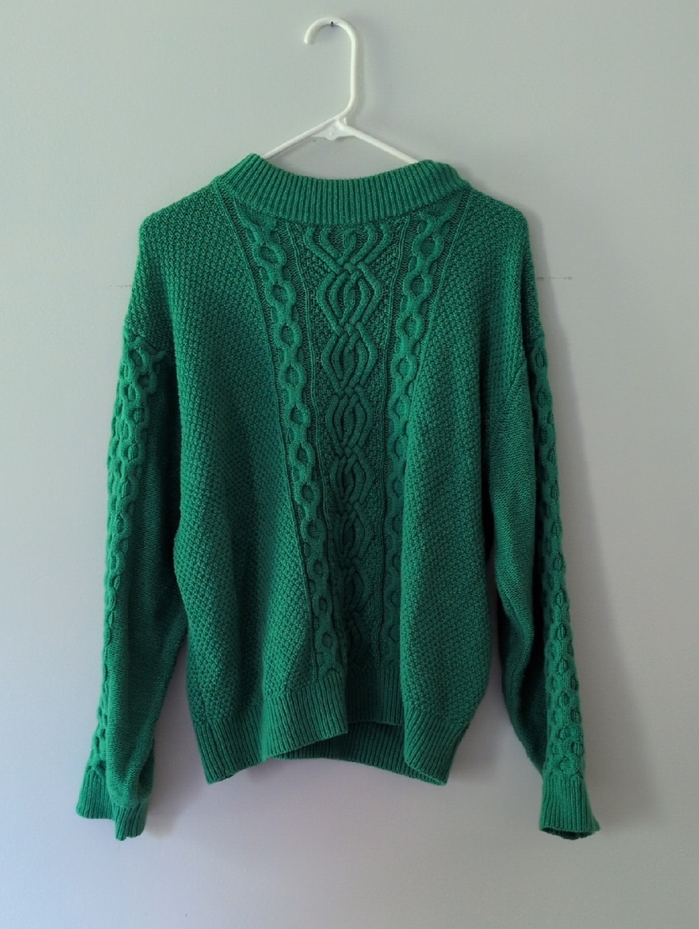 OUrban Outfitters Green Cable Knit Mock Neck/Cre Sweater Medium
